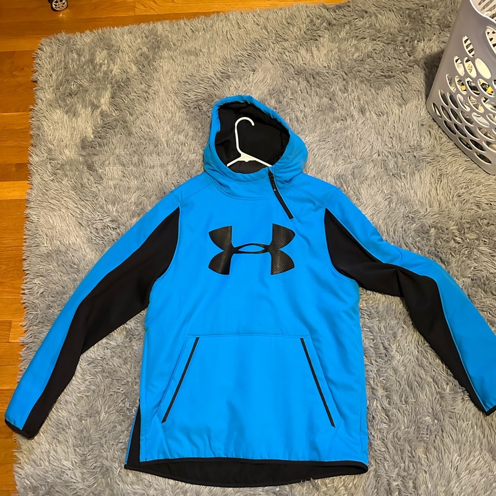 Thick under armor hoodie. Blue and black very heavy